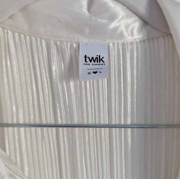 Plisse Shirt + Shorts Set (Bridal Set) - Picture 9 of 13